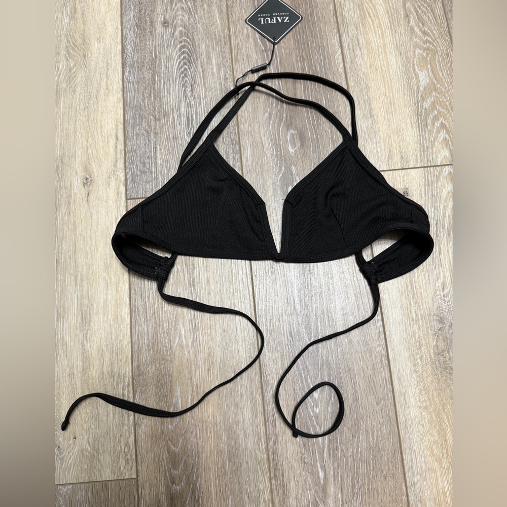 #1) Zaful Elegant Black Bikini Top with underwire Size 6 (M)